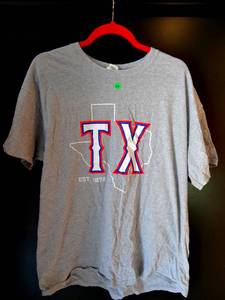 lot 214 image: TEXAS RANGERS T SHIRT - SIZE XL