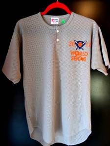 lot 215 image: 2017 WORLD SERIES BASEBALL STYLE JERSEY #27 HOUSTON - YOUTH XL (GRAY)
