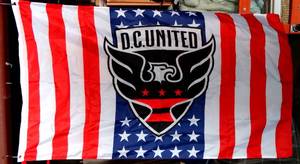 lot 227 image: D C UNITED - 3 X 5 FLAG