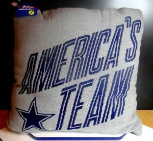 lot 237 image: LARGE DALLAS COWBOYS AMERICAS TEAM PILLOW - NEW W TAGS