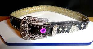 lot 248 image: STUNNING JEWEL LEATHER BELT WITH BUCKLE & STUDS AS SHOWN