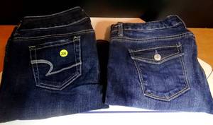 lot 269 image: LOT OF 2 - WOMENS AEROPOSTAL & AMERICAN EAGLE JEANS - LIKE NEW