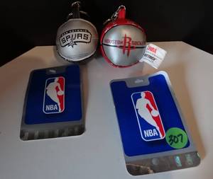 lot 307 image: SAN ANTONIO SPURS & HOUSTON ROCKETS STUFFED BALL KEYCHAINS W TAGS