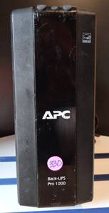 lot 330 image: APC Battery Backup PRO 1000 System - POWERS ON
