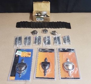 lot 148 image: Lot of Door Hinges, 3 Door Knockers, and 1 Door Knob