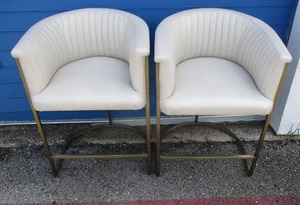 lot 15 image: 2-VANGUARD FURNITURE White Leather, With Gold Tone Metal Legs Barstool
