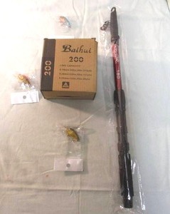lot 40 image: NEW- Ultra Light Telescopic Rod, Open Bail Spinning Reel And 3- Dive Lures