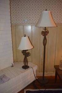 lot 139 image: Matching Floor Lamp and Desk Lamp, Iron Pear Design