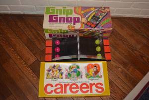 lot 5 image: Vintage Games Gnip Gnop and Careers with Boxes