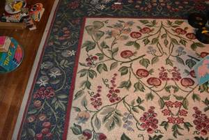 lot 158 image: Area Rug, Fruit Pattern, 93 x 130