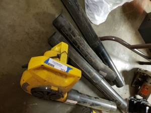 lot 351 image: Paramount PB150 Leaf Vacuum