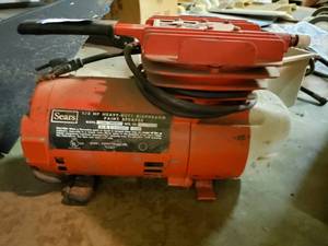 lot 343 image: 13 HP Heavy-Duty Paint Diaphragm Sprayer