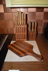 lot 170 image: Wooden Cutting Board and 2 Santa Fe Knifes and Storage Block Sets