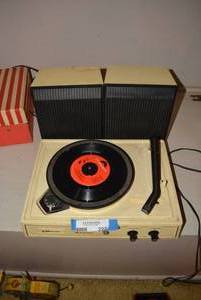 lot 222 image: Emerson Record Player and Speakers