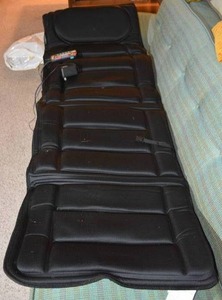 lot 357 image: Homedics Massaging Body Mat