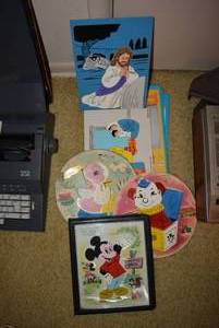 lot 236 image: Vintage Puzzles Wooden and Plastic Pieces