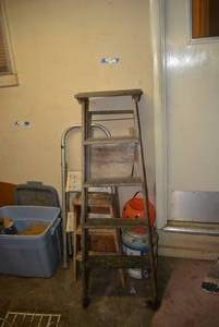 lot 290 image: Wooden Step Ladder, Aluminum Step Ladder, Metal Milk Can