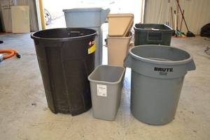 lot 86 image: Large Trash Bins