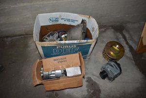 lot 106 image: Alternator Ac Compressor and more
