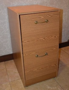 lot 17 image: Hon Laminate File Drawer Model 19952, 2 Drawer Oak Finish
