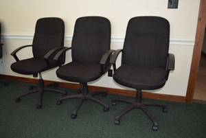 lot 37 image: 3 Norstar Office Chairs