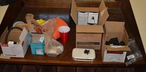 lot 59 image: Box of CalAmps, Sylvania Metalarc Bulbs and More, see Pictures