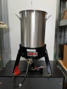lot 57 image: Turkey Deep Fryer