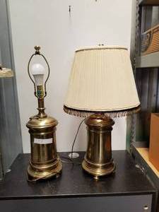 lot 58 image: Table lamps