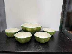 lot 90 image: Household items