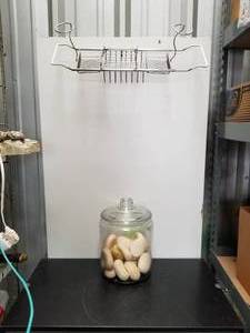 lot 114 image: Household items