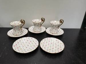 lot 130 image: Household items