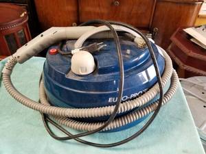 lot 138 image: Household items