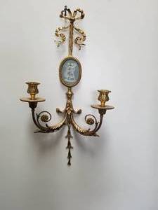 lot 139 image: Household items