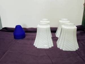 lot 141 image: Household items