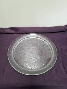 lot 150 image: Christmas Glass platters