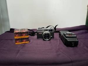 lot 164 image: Camera Equipment