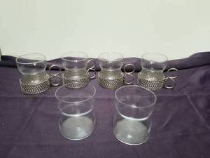 lot 186 image: Household items