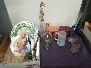 lot 197 image: Household items