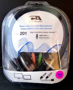 lot 42 image: Cyber Acoustics Speech Recognition Stereo Headset and Boom Mic AC201 - NIP