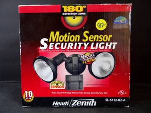 lot 92 image: HEATHZENITH MOTION SENSOR SECURITY LIGHT 180 ZONE DETECTION PHOTO CELL