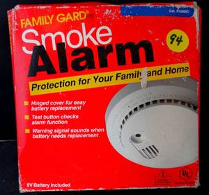 lot 94 image: FAMILY GUARD BATTERY OPERATED SMOKE DETECTOR