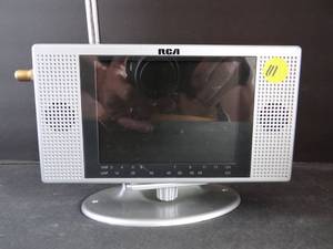lot 111 image: RCA LCD Analog Color 5 TV Cat. No.16-3066