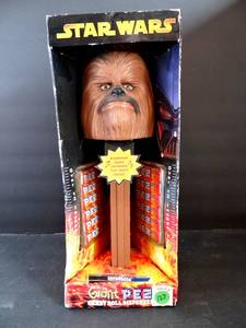 lot 127 image: 2005 GIANT Chewbacca Star Wars PEZ Candy & Dispenser