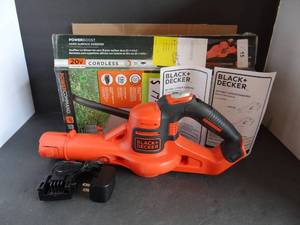 lot 142 image: Black & Decker 20V MAX 2.0 Ah Cordless Li-Ion POWERBOOST Sweeper LSW321 (ONLY PARTS AS SHOWN)