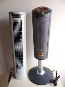 lot 213 image: LOT OF 2 - ROTATING FANS, 1 LASCO, 1 ALOHA BREEZE