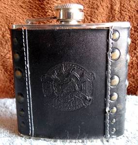 lot 275 image: LEATHER COVERED 6 OZ STAINLESS FLASK