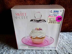 lot 284 image: THE SWEET SHOPPE FINE CRYSTAL COLORED PLATE & DOME