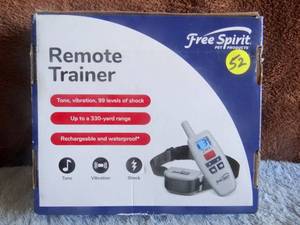 lot 52 image: Free Spirit Remote Trainer FSBM-TRN Rechargeable Dog Shock Training Collar Leash