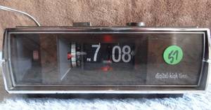 lot 57 image: VINTAGE STANCRAFT DIGITAL HIGH TIME FLIP CLOCK CEILING PROJECTION - $$$