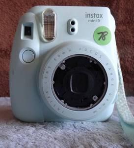 lot 78 image: Fuji Instax Mini 9 Fujifilm Instant Film Polaroid Camera